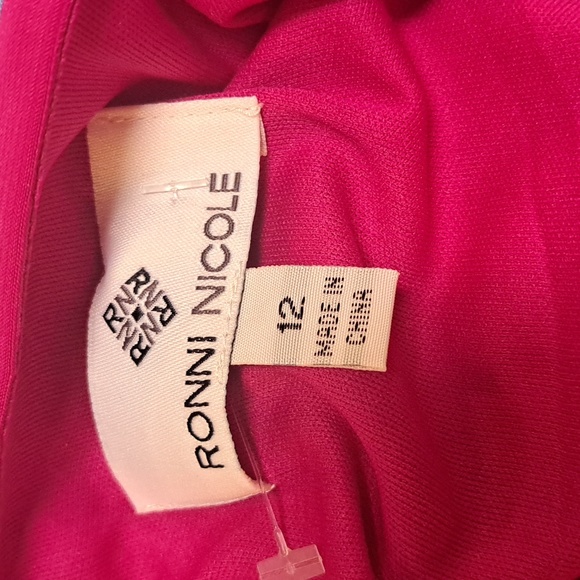 Ronnie Nicole Fucia Ruffle Business/Formal Dress. Size 12 NWOT - Picture 11 of 11